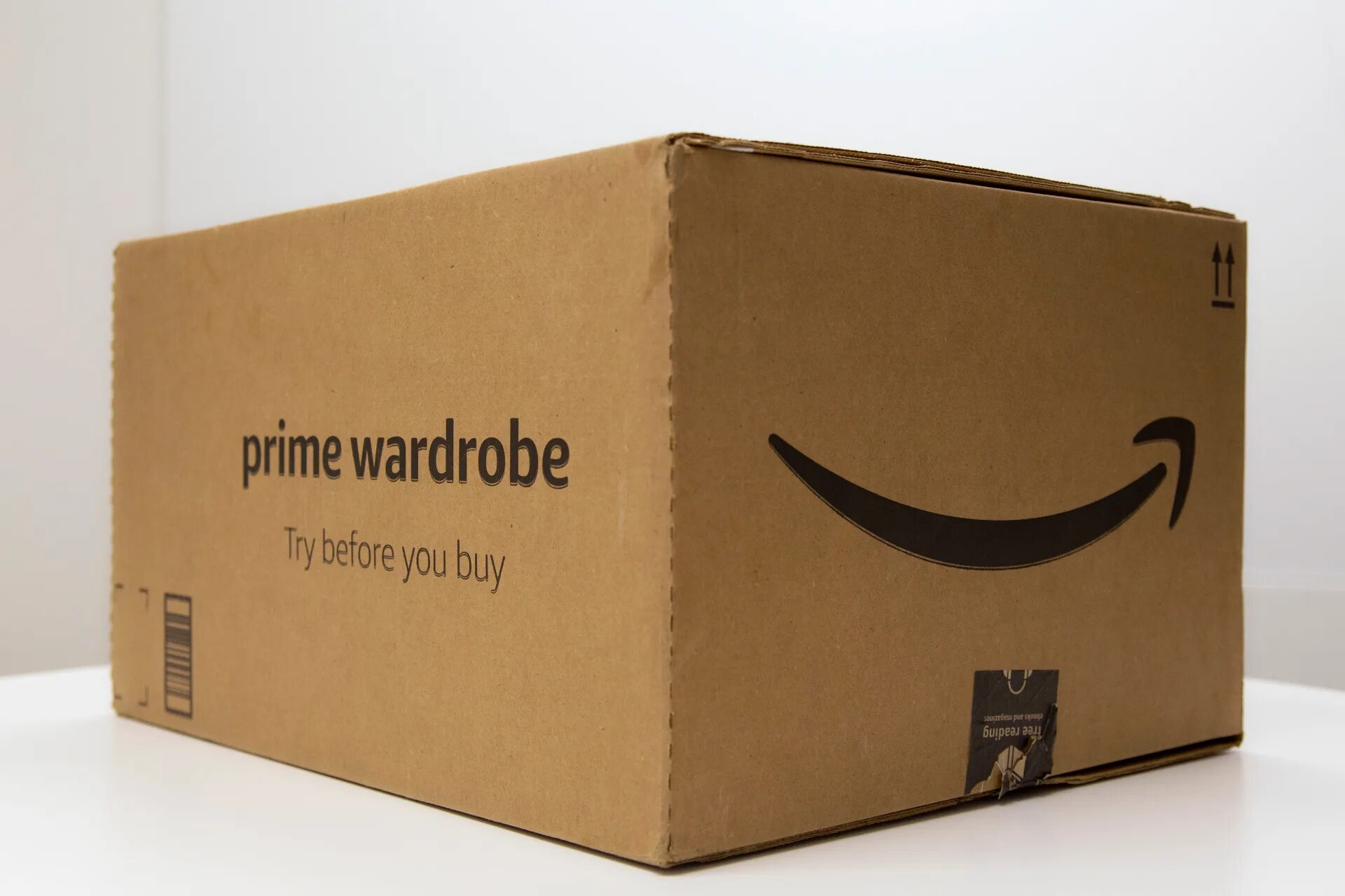 Amazon prime купить. Amazon коробки. Prime Wardrobe. Amazon Box Prime. Prime Wardrobe logo.