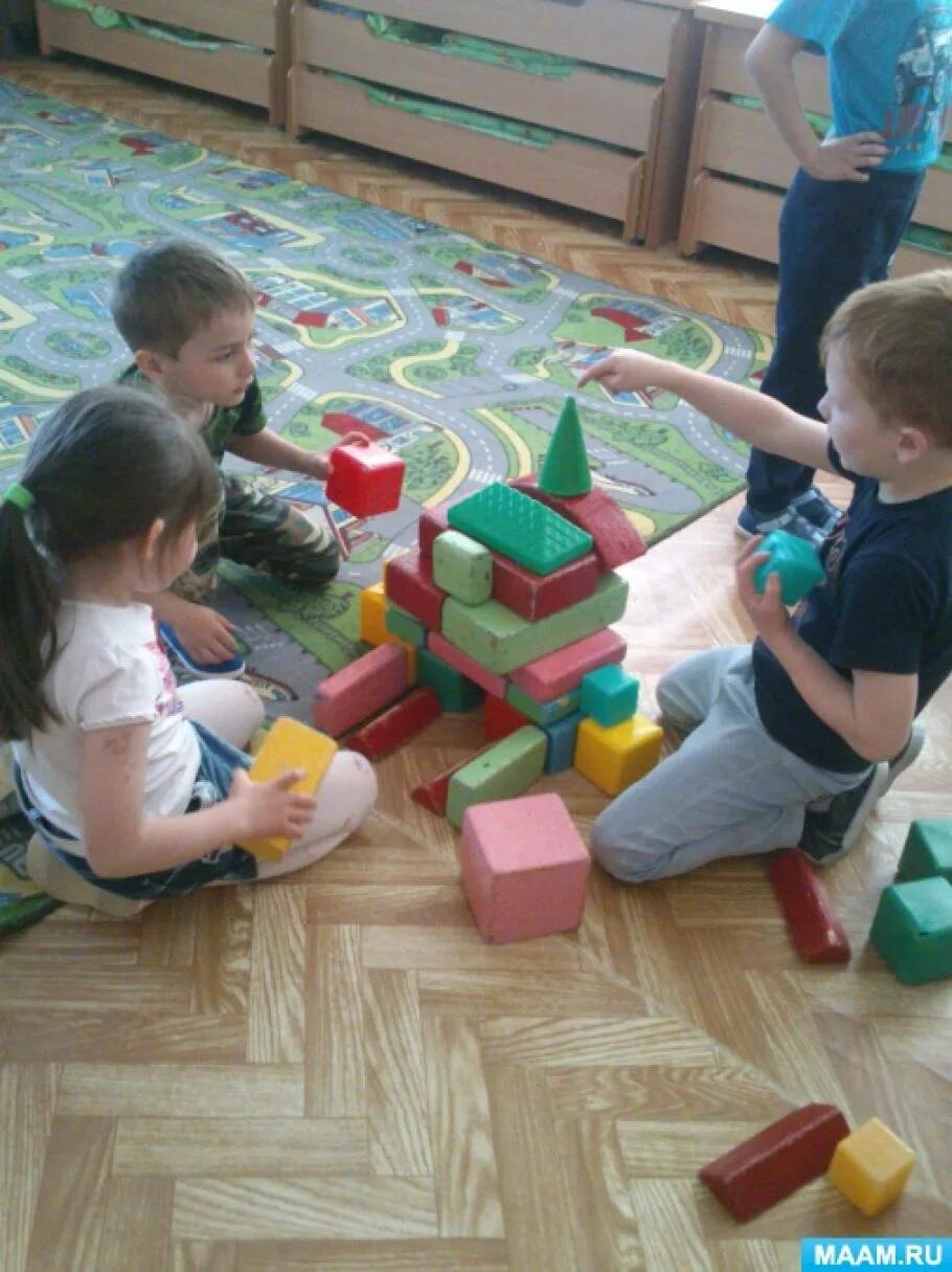 Конструирование в детском саду. Строительно-конструктивные игры. Игры со строительным материалом. Конструирование в младшей группе. Сюжетно строительные игры