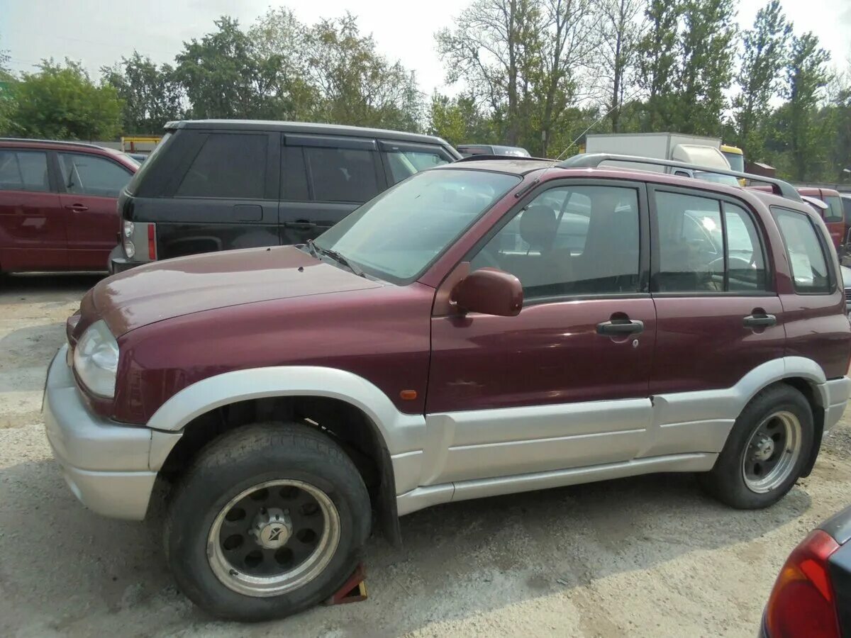 Сузуки 1999 год. Сузуки Гранд Витара 1999 года. Suzuki Vitara 1999 2.0. Suzuki Vitara 1999. Машина Сузуки Гранд Витара 1999.