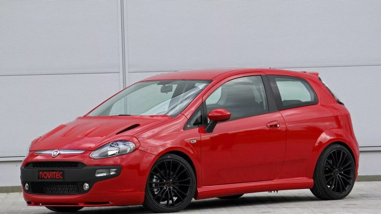 Фиат пунто 2010 года фото. Фиат пунто эво. Фиат пунто. Руль fiat punto abarth. Фиат пунто эво.