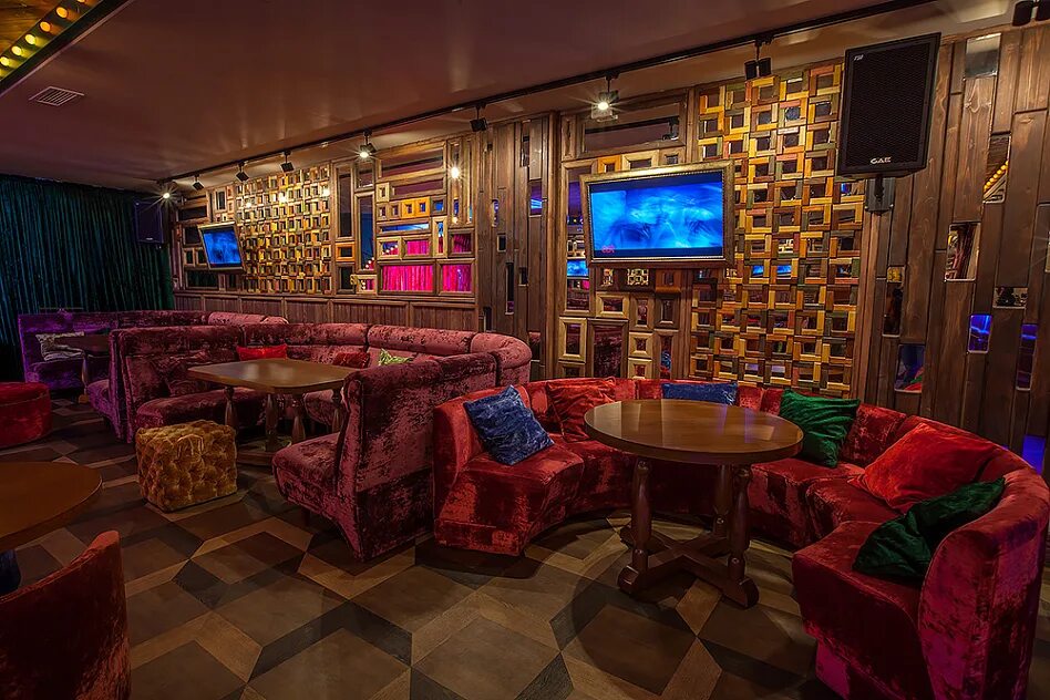 Библиотека бронирование. Научная библиотека пановой маргу читальный зал. Библиотека звезды туризм. Выдача и прием книг в библиотеках. Бронь книг в библиотеке.