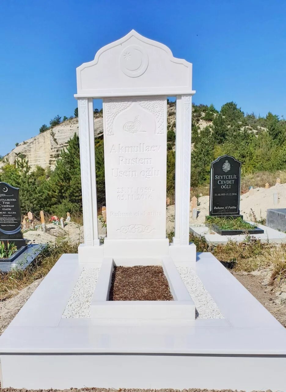 Баш таш памятники мусульманские. Баш таш памятники симферополь. Ялта баш таш памятники симферополь. Баш таш памятники симферополь. Башташ памятники в симферополе заказать.