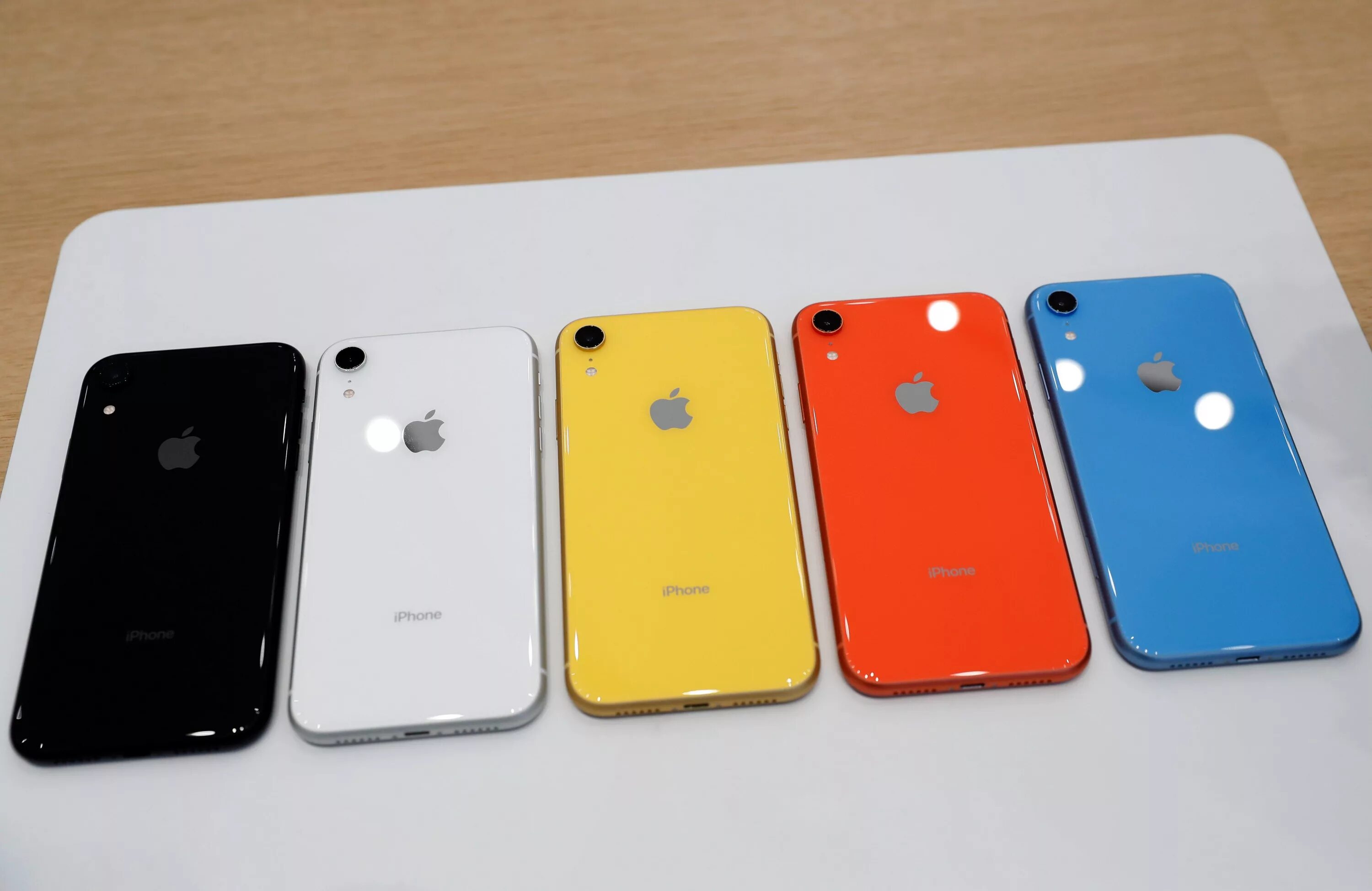 Хр 14. Iphone XR Colors. Iphone XR расцветки. Iphone XR цвета. Iphone XR цвета корпуса.