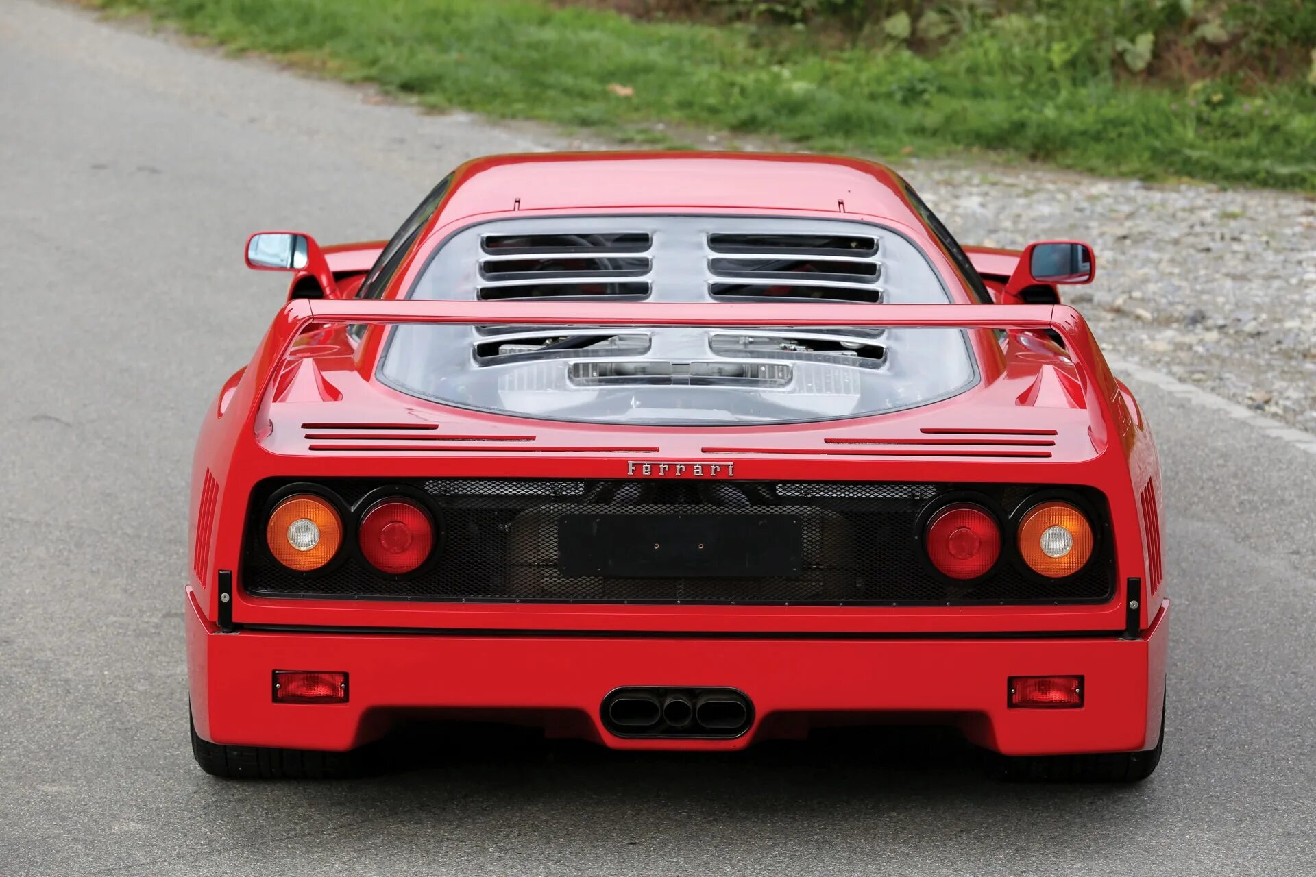 Ferrari f40 LM. Феррари ф40 1987. Ferrari f40 багажник. Translate cars