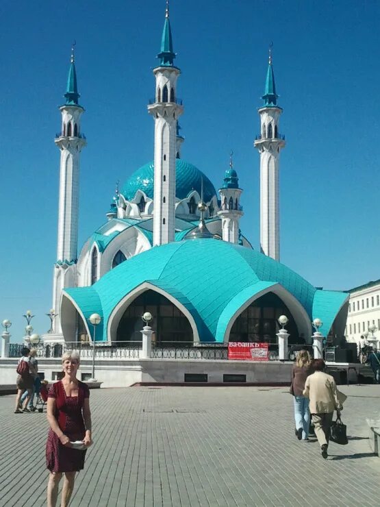 Какой будет май в казани. Казань май. Казань в мае. Казань достопримечательности в мае.