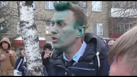 Зачем люди заливают зеленкой