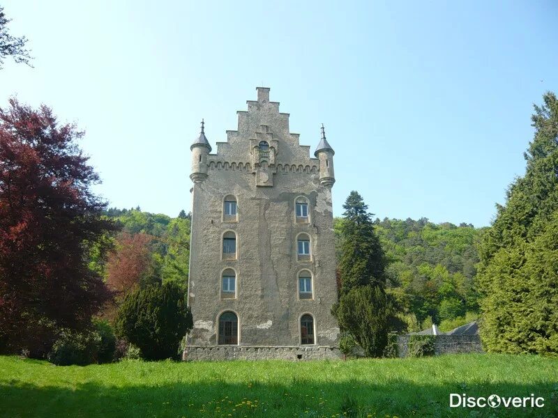 Долина семи замков в Люксембурге. Замок Бофор Люксембург. Замок анзенбург Люксембург. Буршайд (замок, Люксембург).