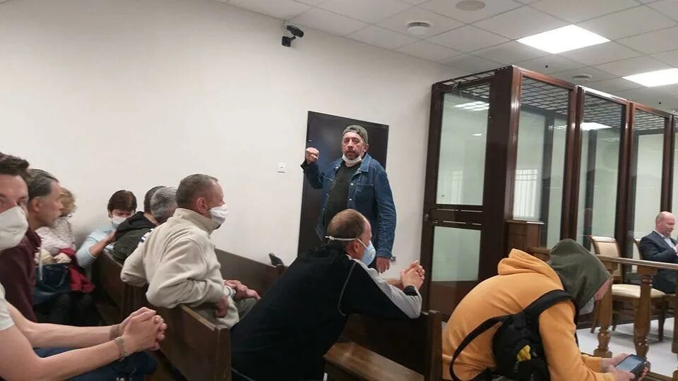 Получил 15 суток. Суд Брест. 15 Суток ареста. Лукашенко и Тихоновский СИЗО. Суд над Петрухиным и Кабановым.