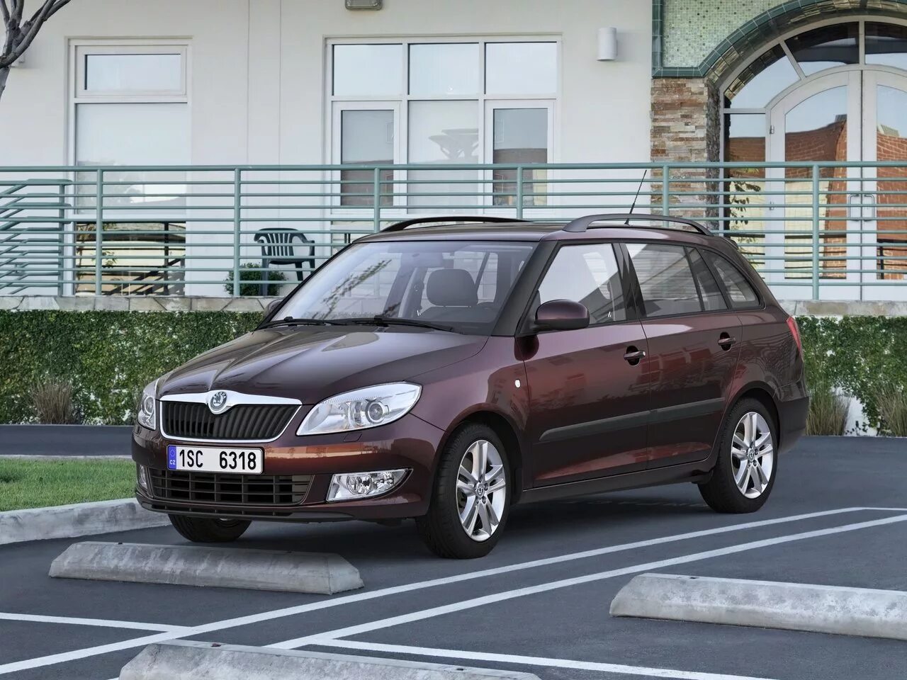 Skoda Fabia универсал. Шкода Фабия 2 универсал. Skoda Fabia 2010 универсал. Шкода Фабия универсал 2014. Шкода фабия 1 универсал