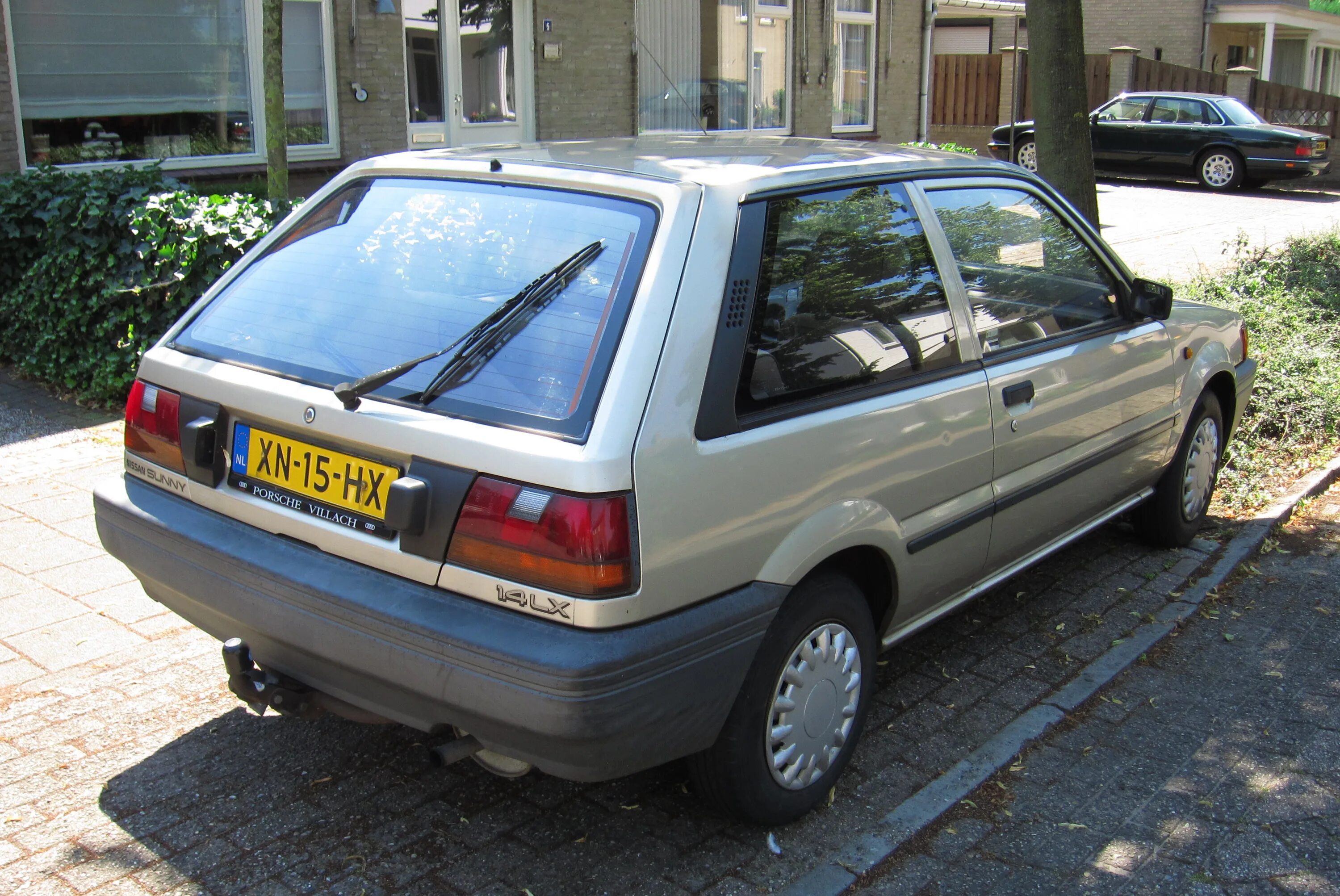 Ниссан санни новый. Nissan Sunny 1989 1.4 LX. Nissan Sunny 1.4 LX. Ниссан Санни хэтчбек 1994. Ниссан Санни 1992 1.4.