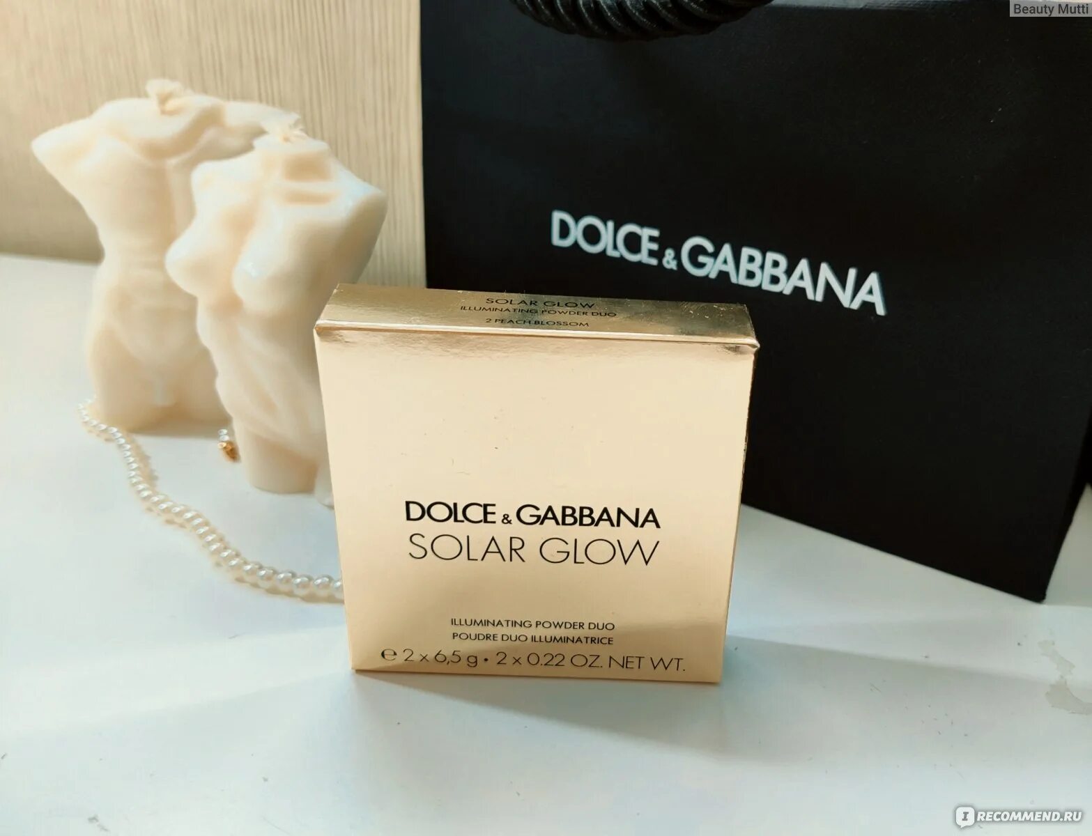 Румяна Dolce Gabbana Solar Glow. Румяна хайлайтер Dolce Gabbana. Dolce Gabbana Solar Glow румяна хайлайтер. Хайлайтер Дольче Габбана. Хайлайтер dolce gabbana