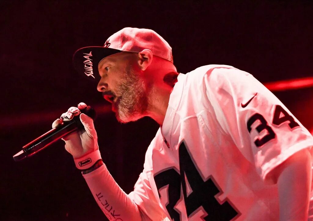 Limp bizkit фото. Участники лимп бизкит. Солист лимбискит. Limp bizkit новая. Limp bizkit новая.