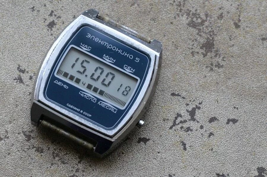 Часы электронные винтаж. Старые электронные наручные часы seiko 80-х. электронные часы seiko aka винтаж. seiko электронные часы 80-е годы. электронные часы наручные винтаж 80 годов.