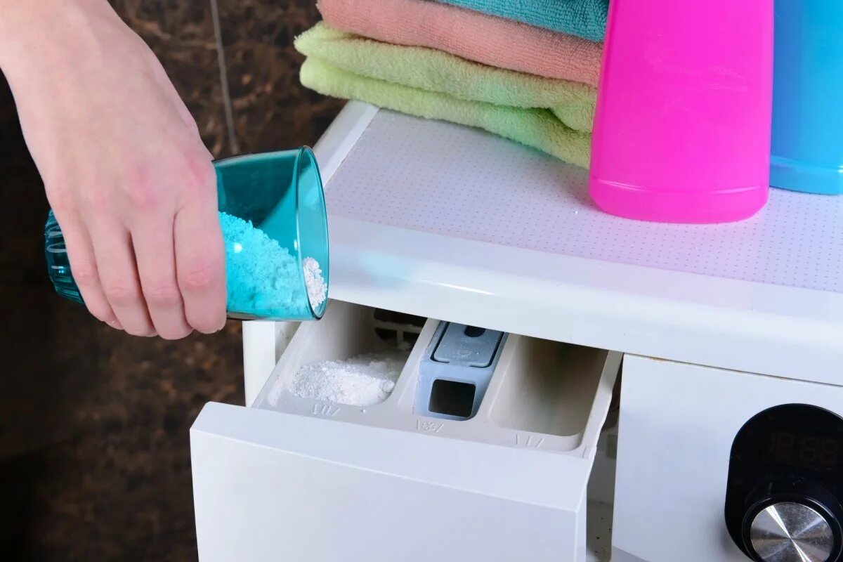 Стиральный порошок powder detergent. Можно ли стирать в машинке без порошка. Турмалиновый шар для стирки. Шарики для стирки без порошка. Стиральный порошок с кондиционером.