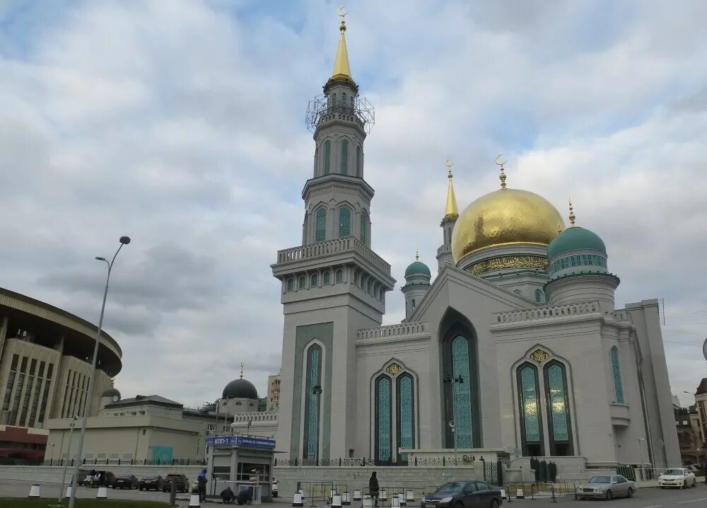 Соборная мечеть в москве внутри. Мечети в москве адреса метро. Моковская соборная мечеть. Соборная мечеть новосибирск. Мечети в москве адреса метро.