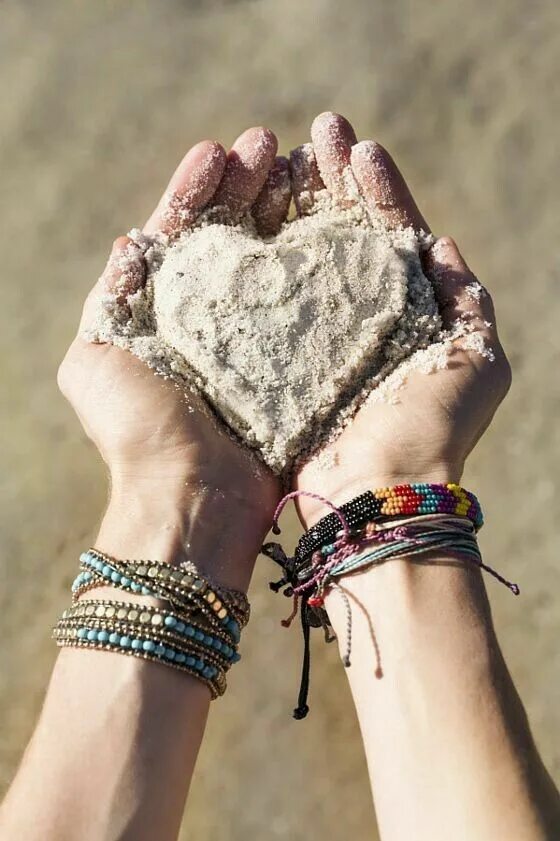 Earthly Delights Jewelry photography, Jewelry photography styling, Black gold je