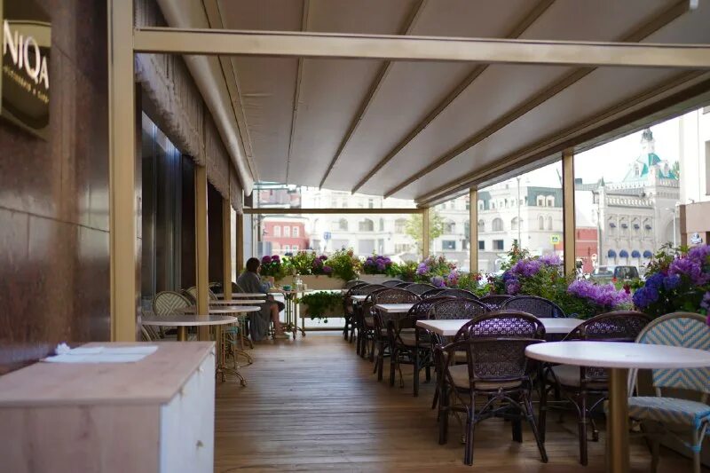 Niqa patisserie cafe. Niqa patisserie cafe остоженка. Niqa patisserie тверской бульвар. Niqa patisserie остоженка. утиная ножка конфи в ресторане.