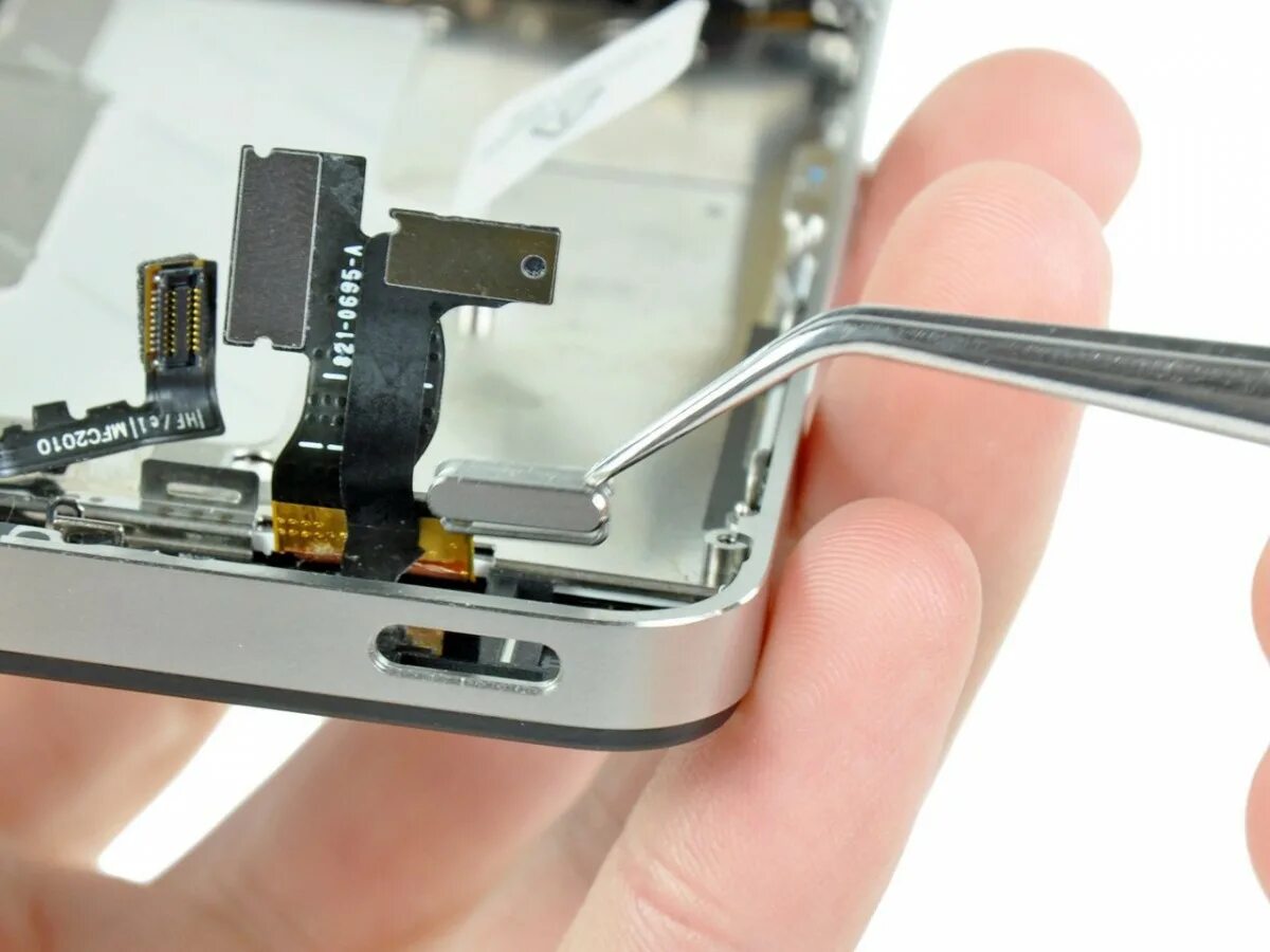 Не работает кнопка выключения. Iphone 4 кнопка включения. кнопка блокировки на iphone 5. iphone 5s кнопка блокировки. кнопка питания iphone 4.