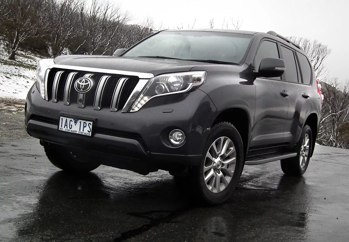 Toyota land cruiser prado 2014. Ленд крузер прадо 150 2014 год. Toyota land cruiser 150. Toyota prado 150 2014. Toyota land cruiser prado 2016.