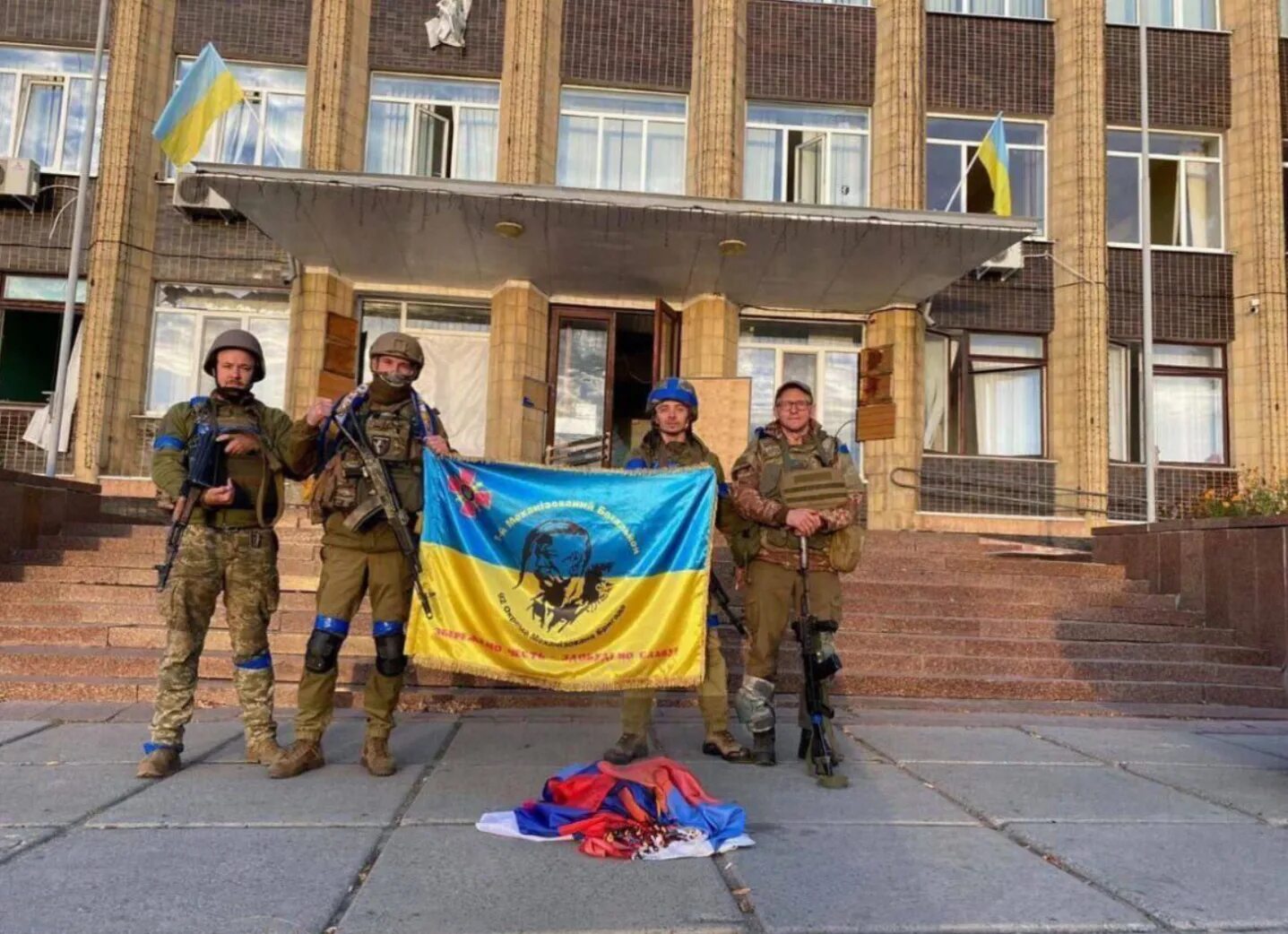 Украинские войска. Солдаты России на Украине. Русские военные на Украине. Русские не сдаются украинцы
