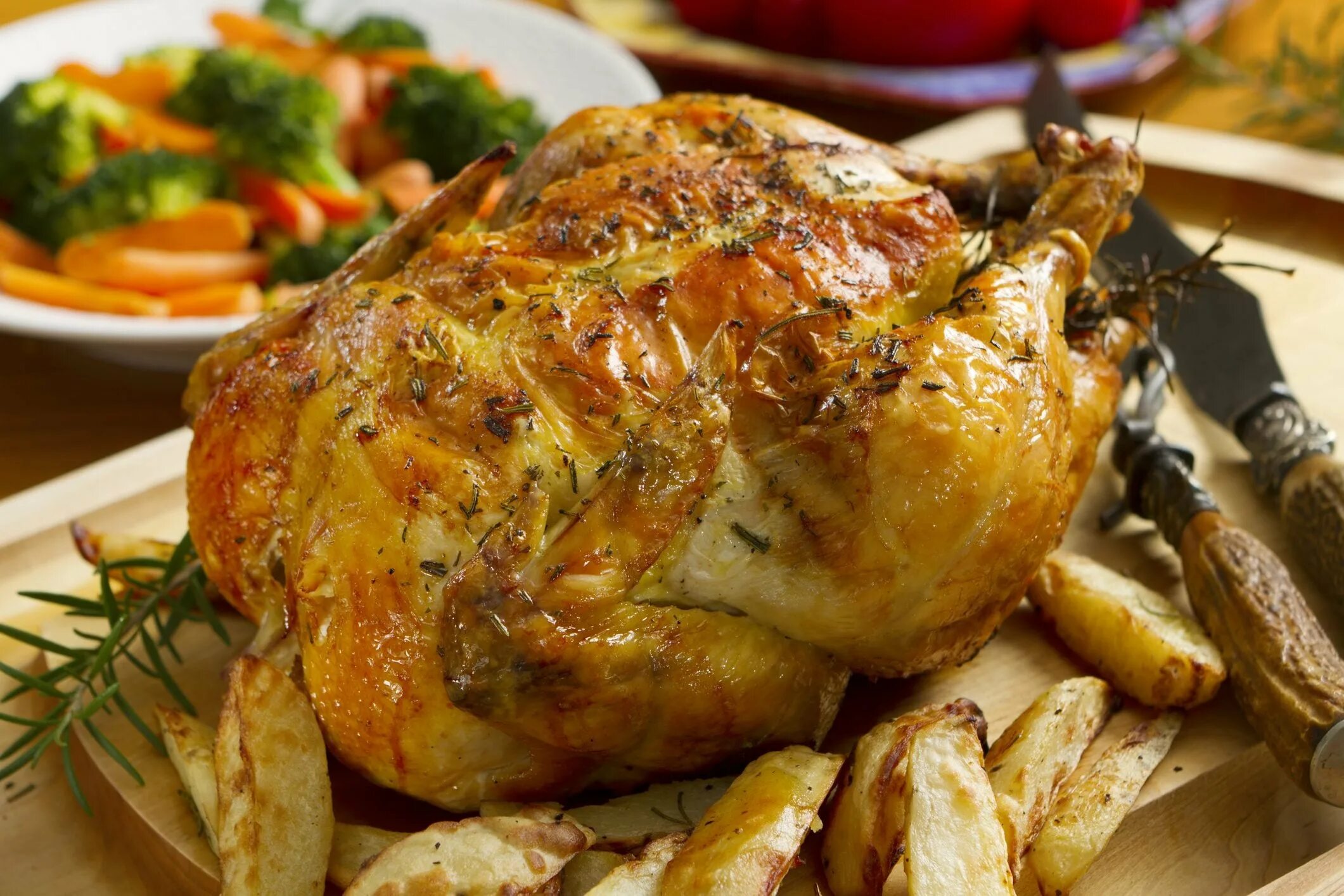Chicken can be. Фаршированная курица. Фаршированная курица в духовке. Фаршированные блюда из курицы. Курица целиком.