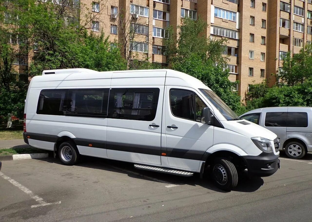 Микроавтобус на 20 мест. Mercedes-Benz Sprinter 20 мест. Мерседес спринт на 20 мест. Mercedes Sprinter 20 мест. Мерседес Спринтер 21.