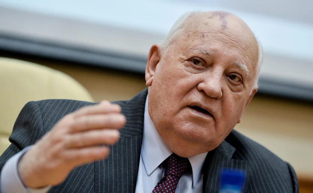 Горбачев жив. Михаил горбачев. михаил горбачев 2025. горбачев 2001. михаил горбачев 2025.