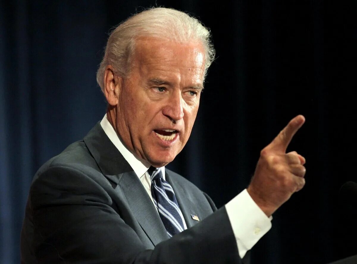 Байден грустный. Байден грозит. Джо байден в шоке. Biden. Джо байден.