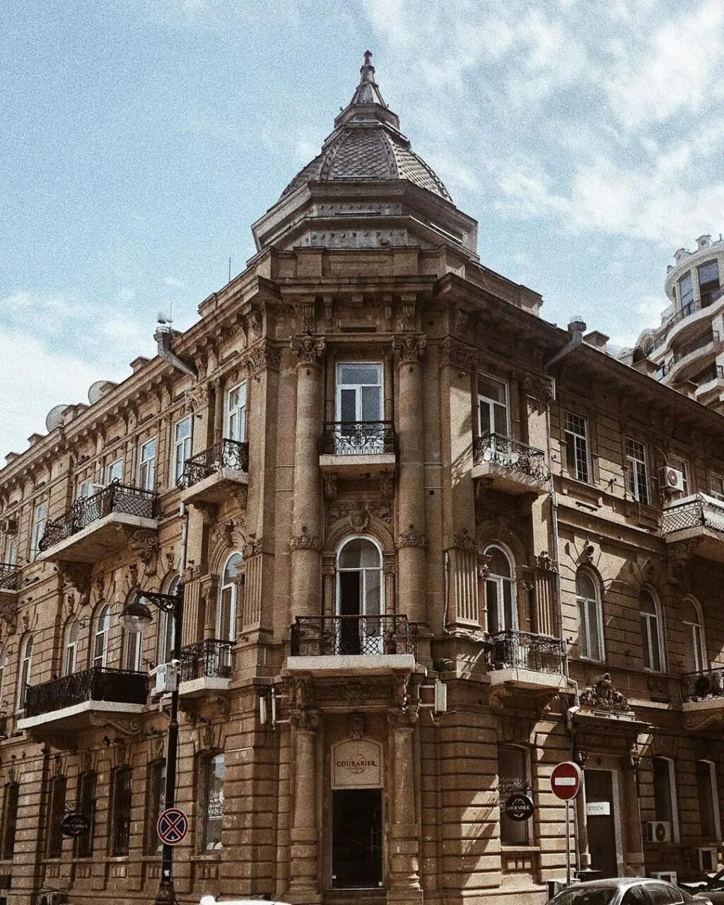 Этажи дома баку. Этажи дома баку. Дом купца тагиева в баку. Баку улица низами исторический дом. Баку ул низами 100.