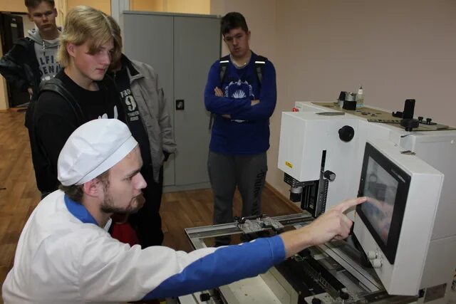 колледж информатики и вычислительной техники в новосибирске. колледж электроники минск 2002. приборостроение города. колледж авиаприборостроения и автоматики. мастерская электроники.