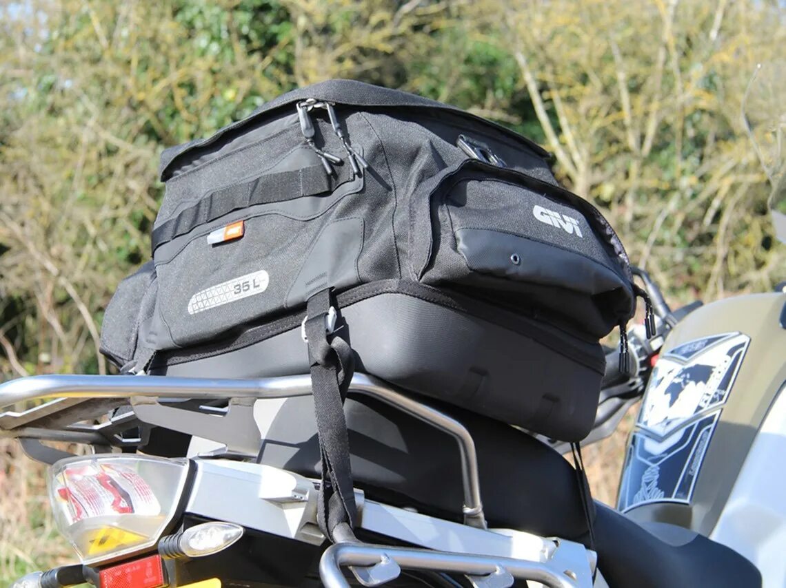 Tail bag