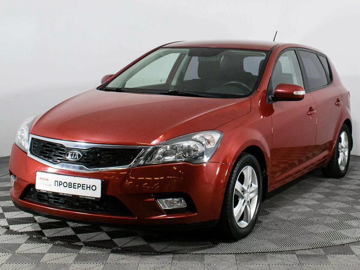 Сид 2011 хэтчбек. Kia Ceed 2011. Kia Ceed 2011 красная. СИД хэтчбек 2011. Kia Ceed 2011 хэтчбек Рестайлинг.