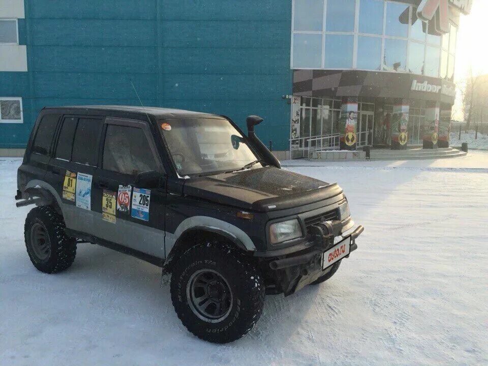 Эскудо хабаровск. Сузуки эскудо 1993. Suzuki Escudo 1993 коротыш. Сузуки эскудо 1993 1,6. Судзуки эскудо 1993.