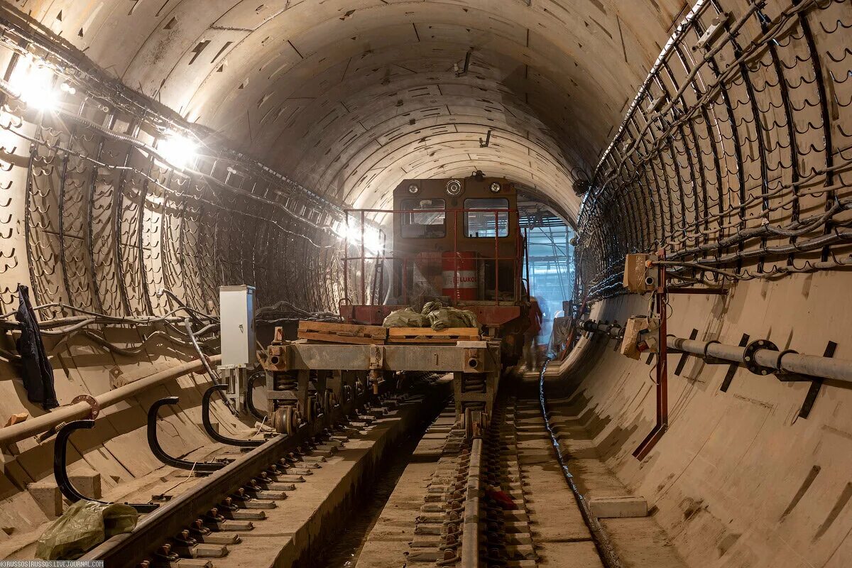 Туннель московского метро