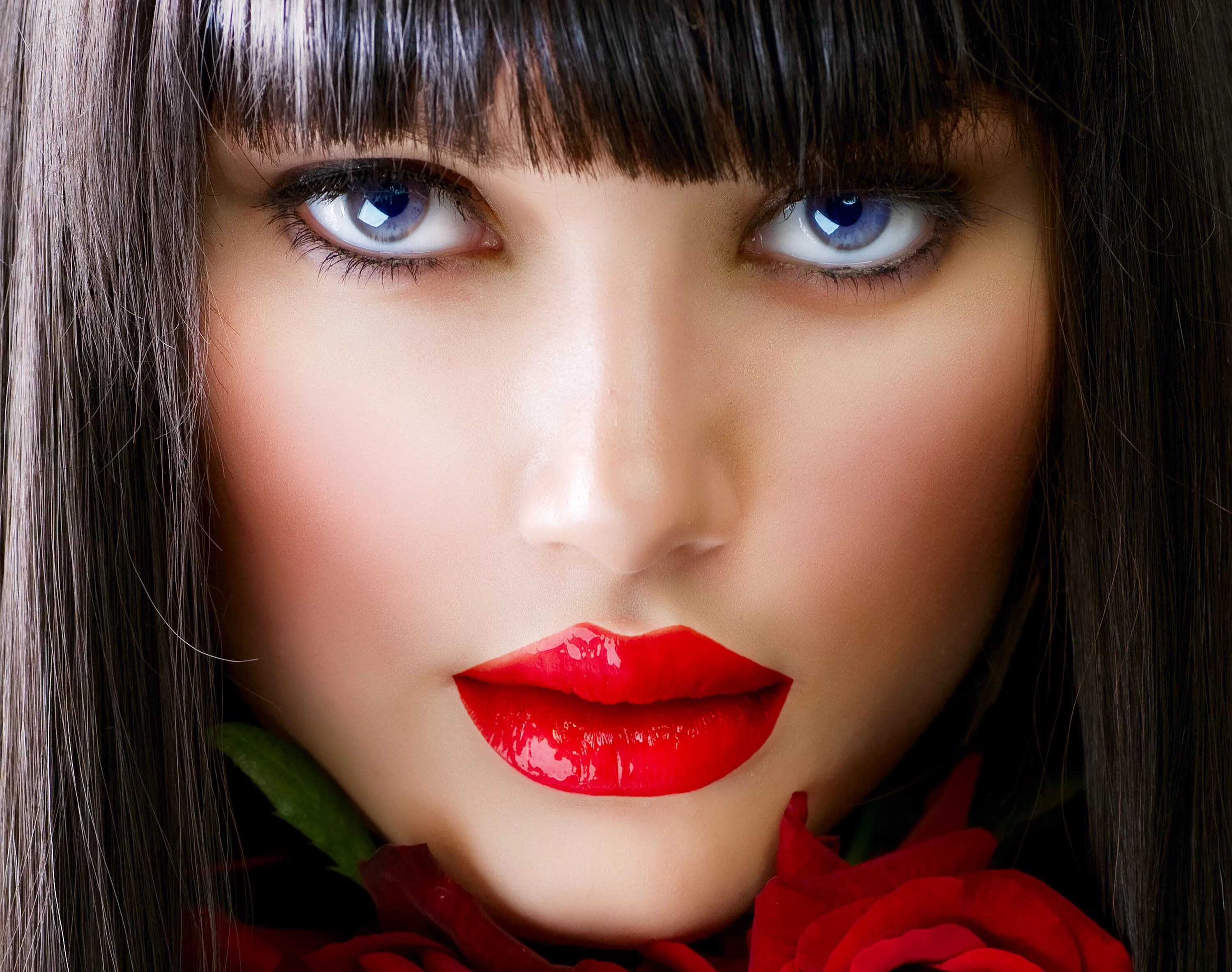 Красивые брюнетки. Губы брюнетки. Губы брюнетки. Натали даниш макияж. Губы брюнетки.