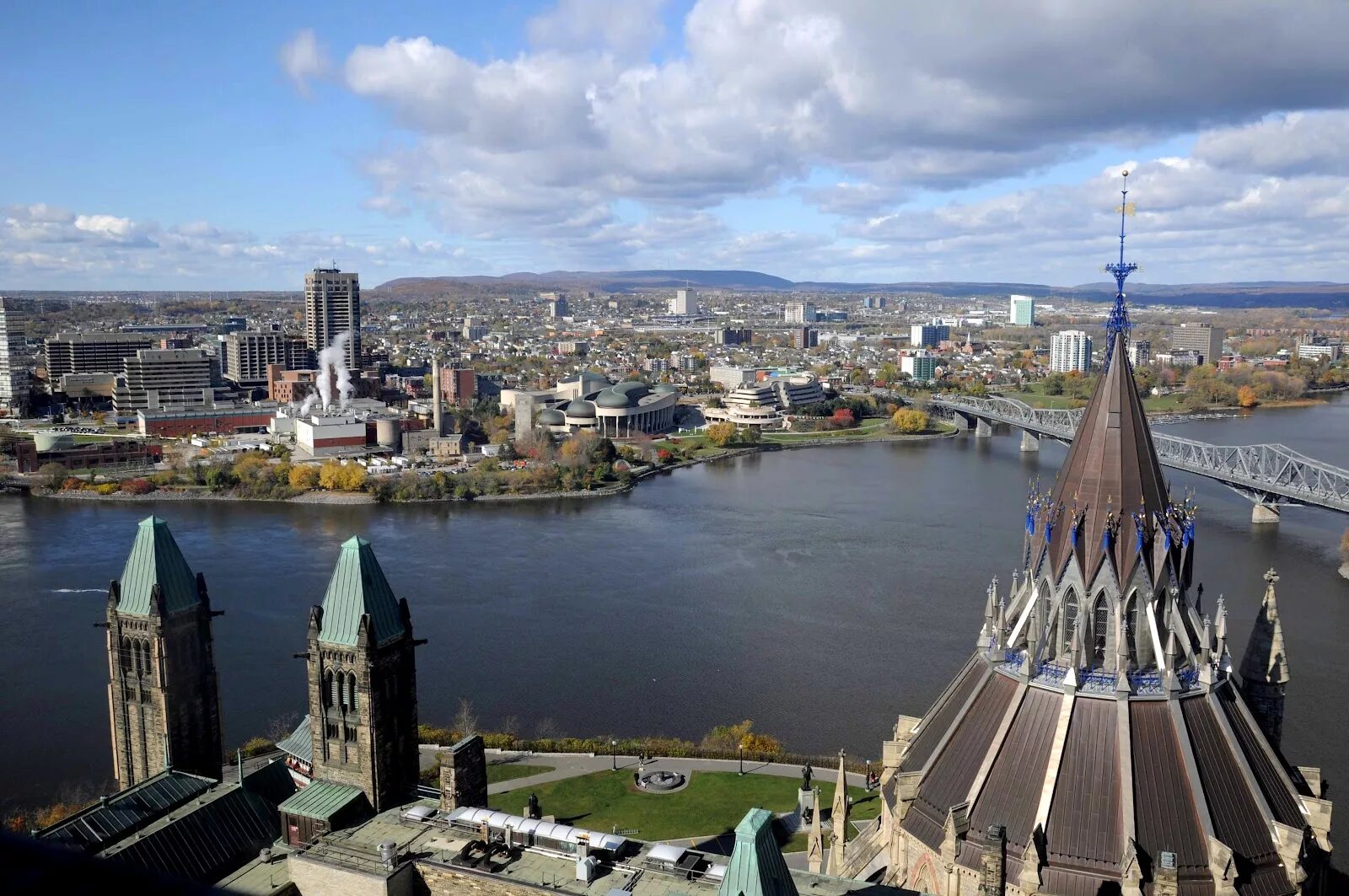 Ottawa ontario. Ottawa ontario. Оттава центр города. Парламентский холм канада. Парламентский холм оттава.