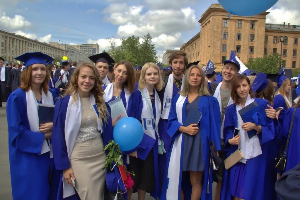 Психология выпускники. Выпускники 2017 года. Выпускной 2017 Хабаровск. Выпускные 2017 года