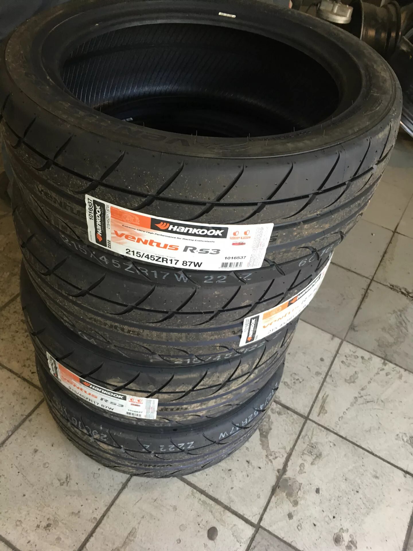 Hankook 215/45r17. 215/45 R17. Hankook dm06 215/45 r17. Ханкук 205 45 17 лето. Купить резину 215 45 17