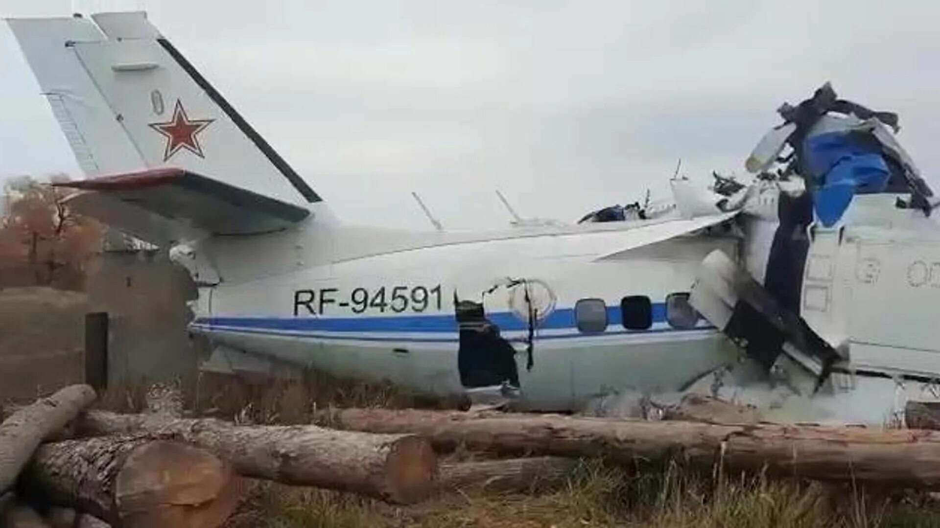 Самолет разбился причины. Катастрофа л410 в Мензелинске. Катастрофа l-410 в Татарстане. Л-410 Мензелинск.