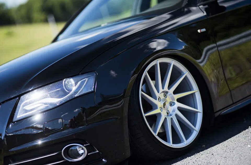 Диски vossen cv10. Диски cvt r19 vossen. Машина на 19 дисках. Диски vw 19 радиус. Воссен cvt r16.