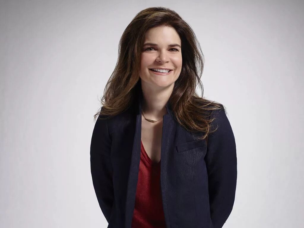 бетси бётлер. M a бетси. B e t s y. M a бетси. бетси певица маленькая.