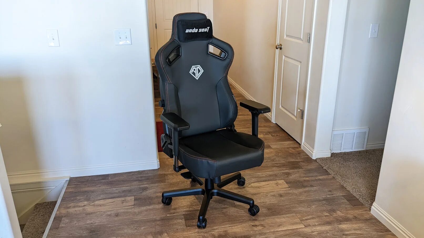 Andaseat kaiser 3. Anda seat kaiser 3. andaseat kaiser 3 l. anda seat kaiser 3 l. кресло anda seat kaiser 3 l.