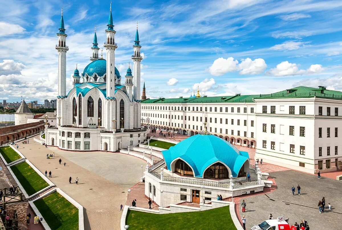 Туристический город казань. Туристический город казань. Казань третья столица. Республика татарстан казань достопримечательности. Казань тысячелетняя столица татарстана.