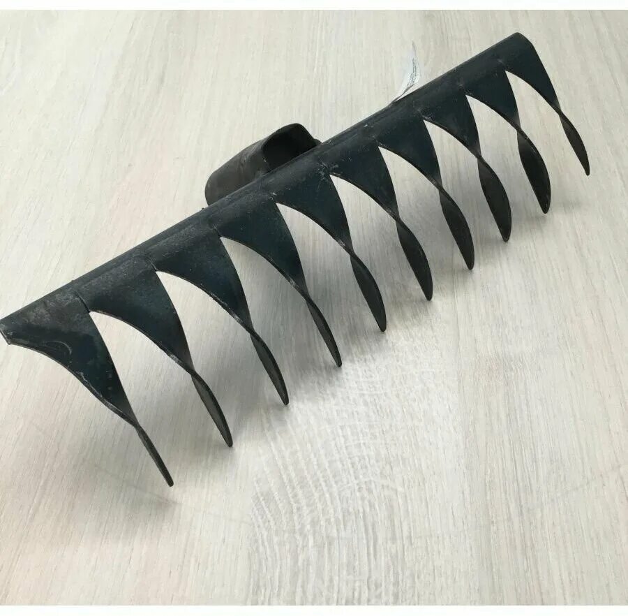 витые б/ч гв-10 описание. грабли винтовые 8-ти зубые гв-10. вилы копальные 4-х рогие сварные f108 (кнр). вилы grinda кованые, копальные. 181401.