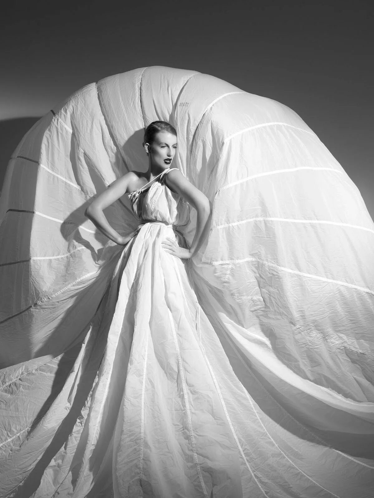 Фотограф в платье. Фотограф в платье. Сильви кастиони фотограф. Фотограф платьев. Sergey ivanov 500 px prime getty images.