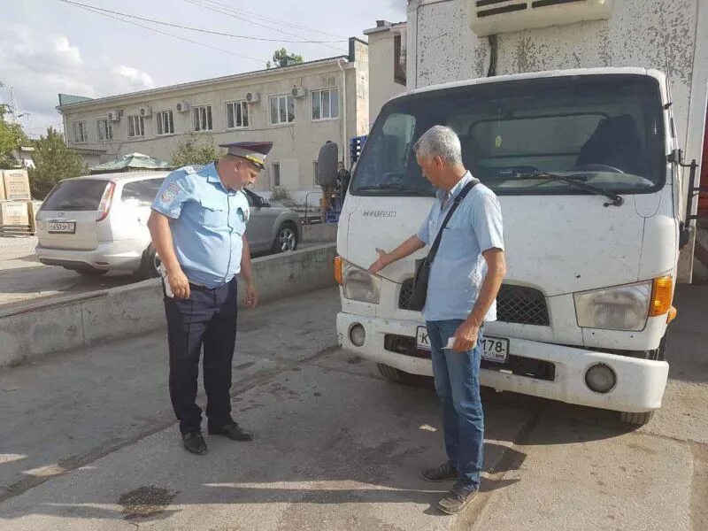 Работа водителем крым украина. Вакансии водитель ялта. Гаи крым. Крым 15. Крымское пассажирское автотранспортное предприятие.