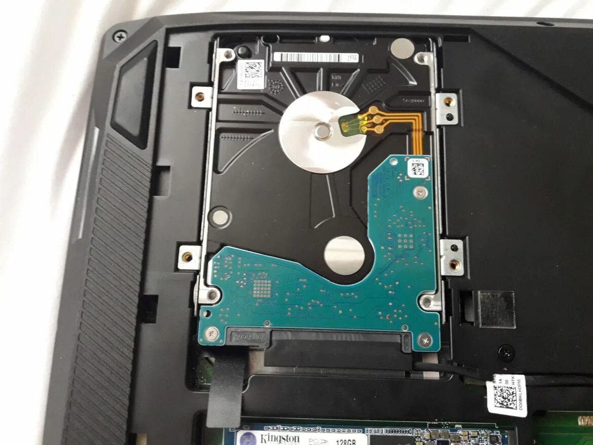 Включается диск ноутбуке. Жесткий диск asus. жесткий диск для ноутбука асус а 6000км. жесткий диск на ноутбук асус 2007. жёсткий жёсткий диск на ноутбук asus.