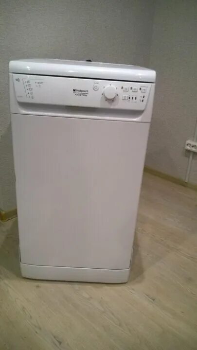 Hotpoint ariston lsf 7237. Посудомойка Хотпоинт Аристон LSF 7237. Посудомоечная машина Хотпоинт Аристон 45 см отдельностоящая. Посудомоечная машина Индезит LSF 7237. Hotpoint Ariston посудомоечная машина 45 см.