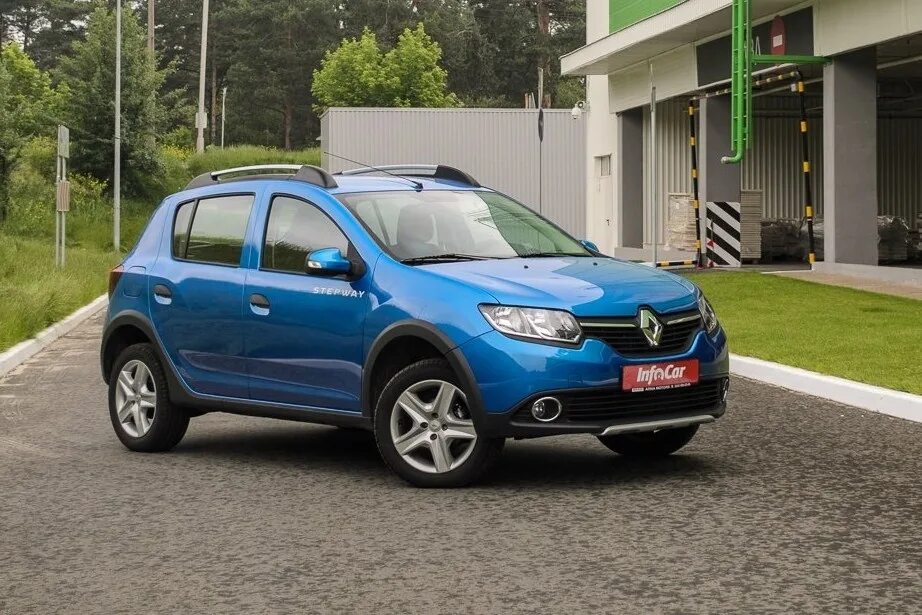 Sandero stepway отзывы. Рено Сандеро степвей 2013. Renault Sandero Stepway 2013. Сандеро степвей 2013. Рено Sandero Stepway 2013.