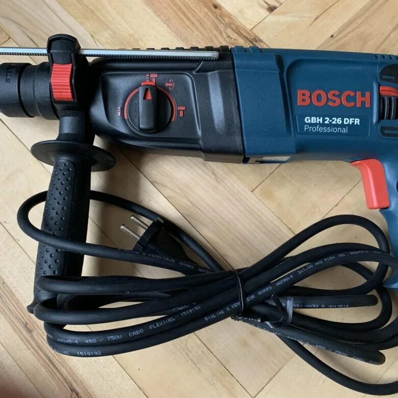 Перфоратор bosch gbh купить. Bosch GBH 2-26 DFR. Перфоратор Bosch 2-26 DFR. Bosch 2-26dfr 2.7 Дж. Завчасти для перфоратора "Bosch" GBН 2-26 DFR 1617000579.